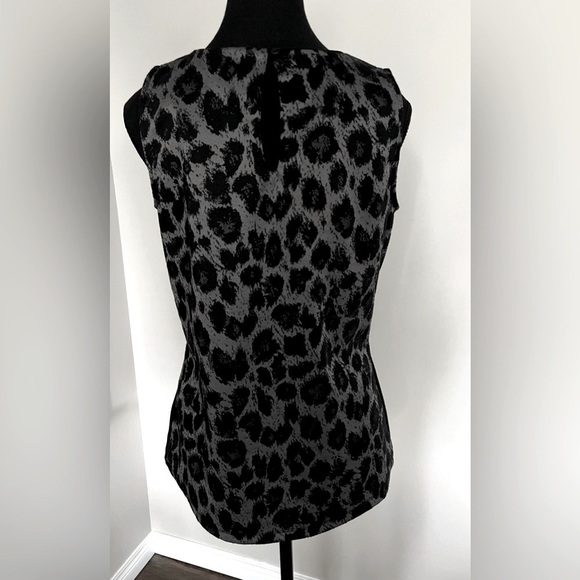 Ricki’s Sleeveless Leopard Print Top - Picture 2 of 5